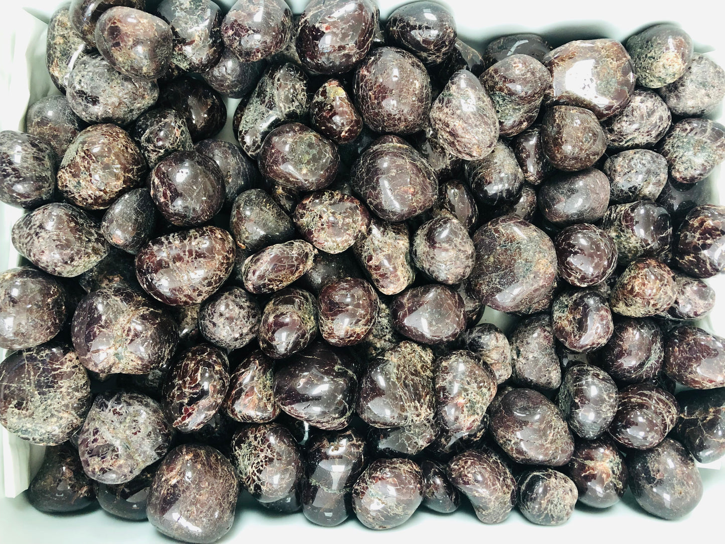 Garnet -(3 Pieces Tumble Stone)