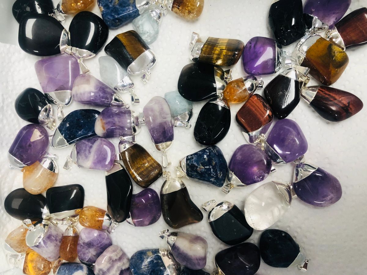 Pendants Tumbled Stone Mix